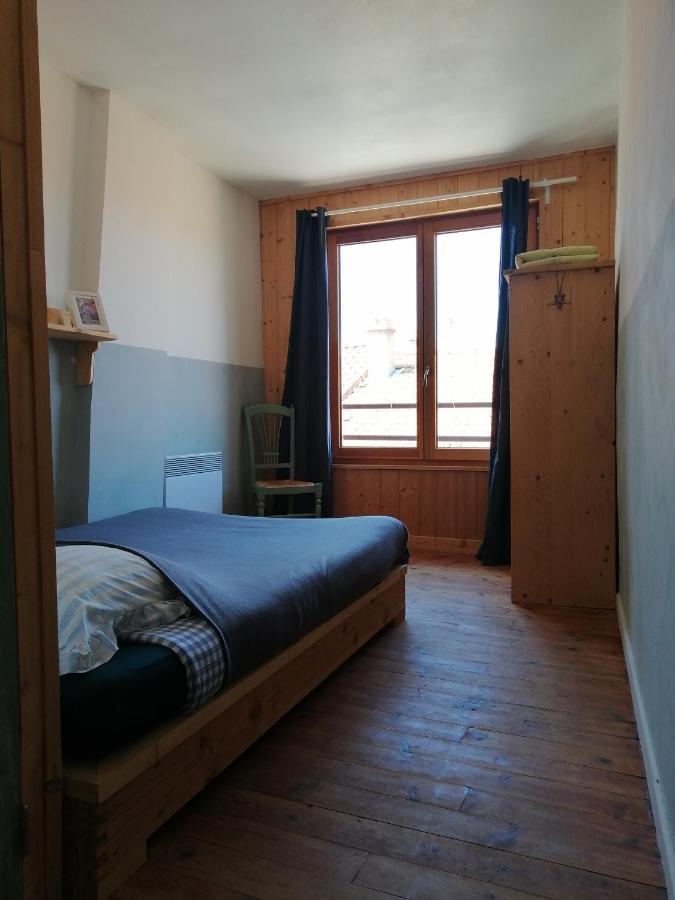 File Dans Ta Chambre ! Le Monastier sur Gazeille Esterno foto