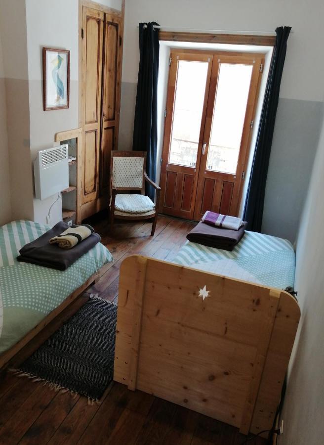 File Dans Ta Chambre ! Le Monastier sur Gazeille Camera foto